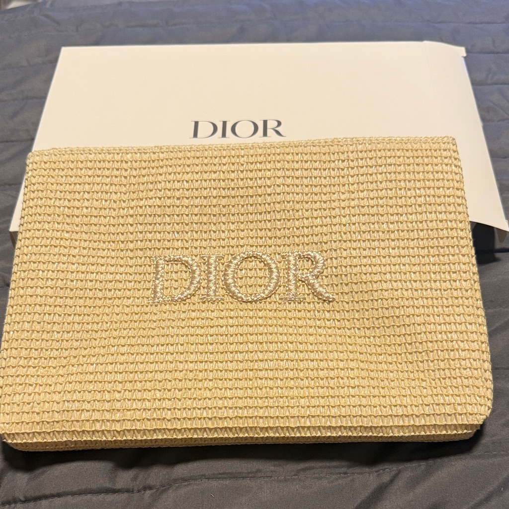 New In Box Dior Beige Woven Clutch Authentic New In Box New In Box Dior Beige Woven Clutch Authentic New In Box
